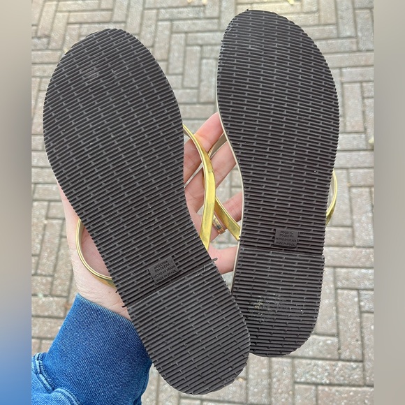 New Havaianas flip flops - Picture 2 of 2